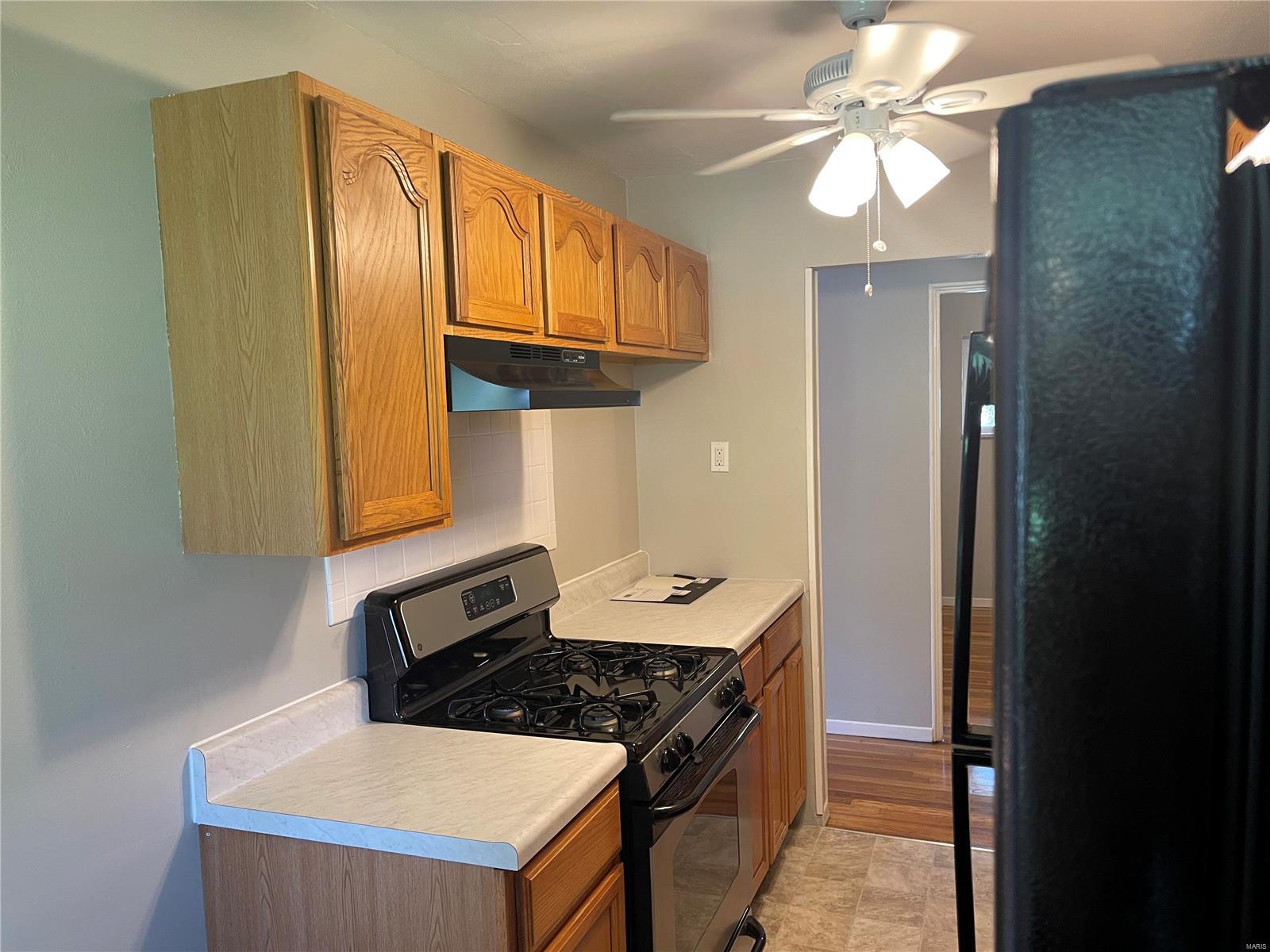 135 Grampian Road St. Louis, MO 63137 - Photo 5 of 12