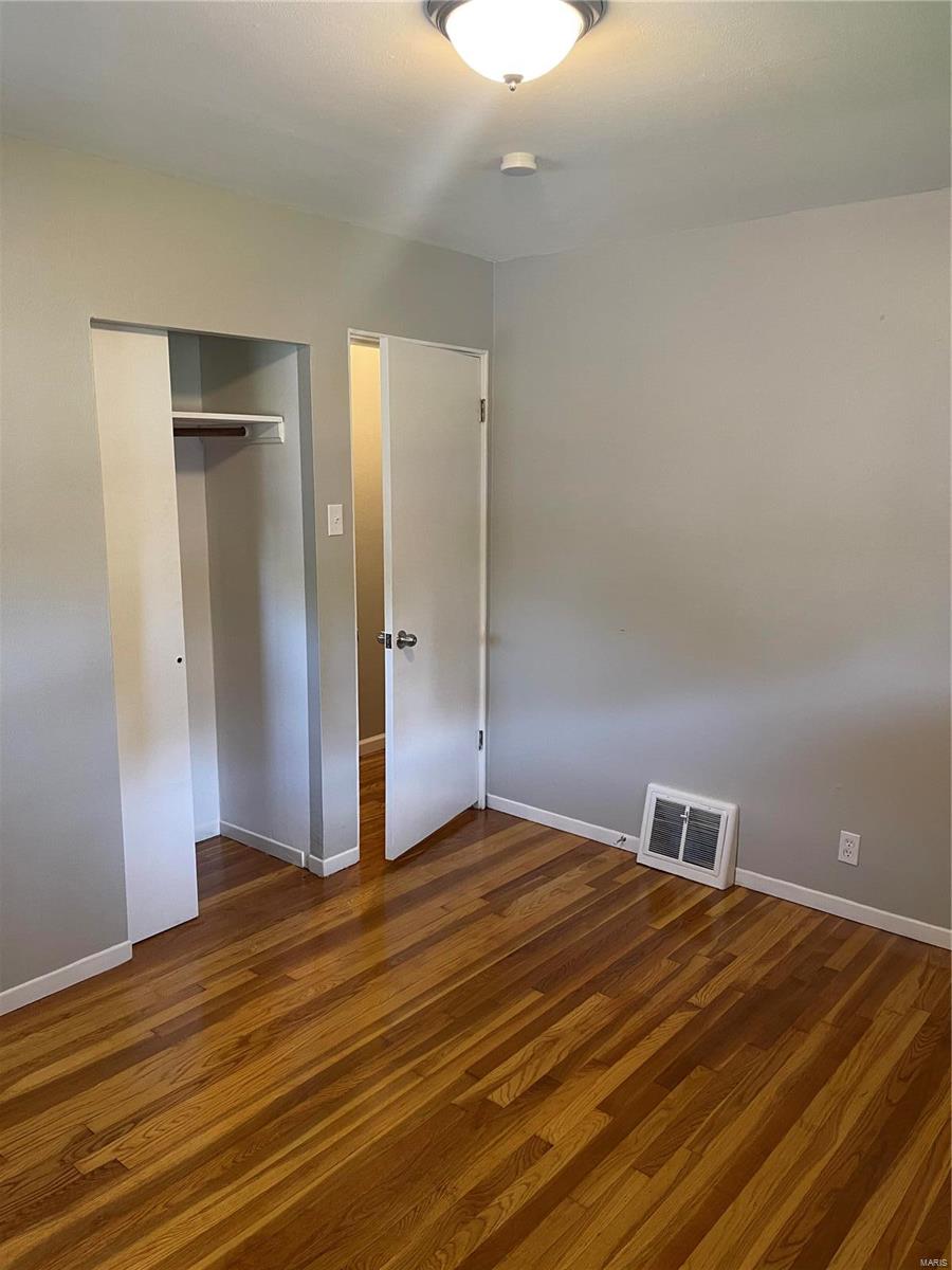 135 Grampian Road St. Louis, MO 63137 - Photo 6 of 12