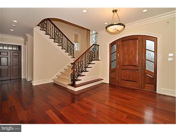 2167 Paper Mill Road Huntingdon Valley, PA 19006 - Photo 11 of 21 Foyer