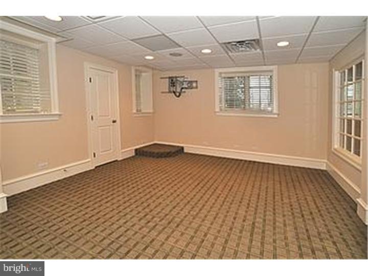 2167 Paper Mill Road Huntingdon Valley, PA 19006 - Photo 19 of 21