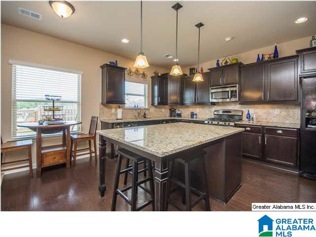 320 Lacey Avenue Alabaster, AL 35114 - Photo 4 of 23