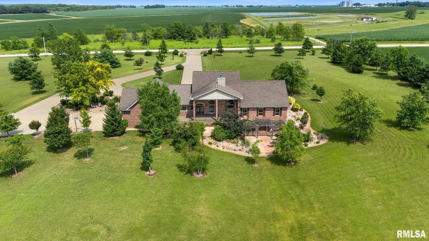 3076 North 400 East Road McLean, IL 61754 - Photo 6 of 100