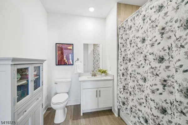 $775,000 | 15 Whitney Avenue, Morris Plains, NJ 07950