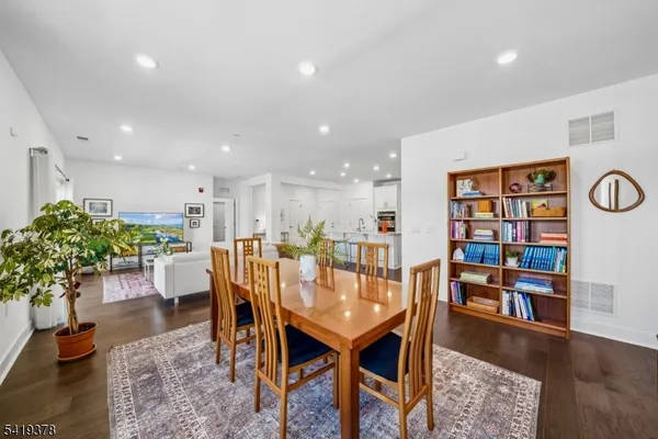 $775,000 | 15 Whitney Avenue, Morris Plains, NJ 07950