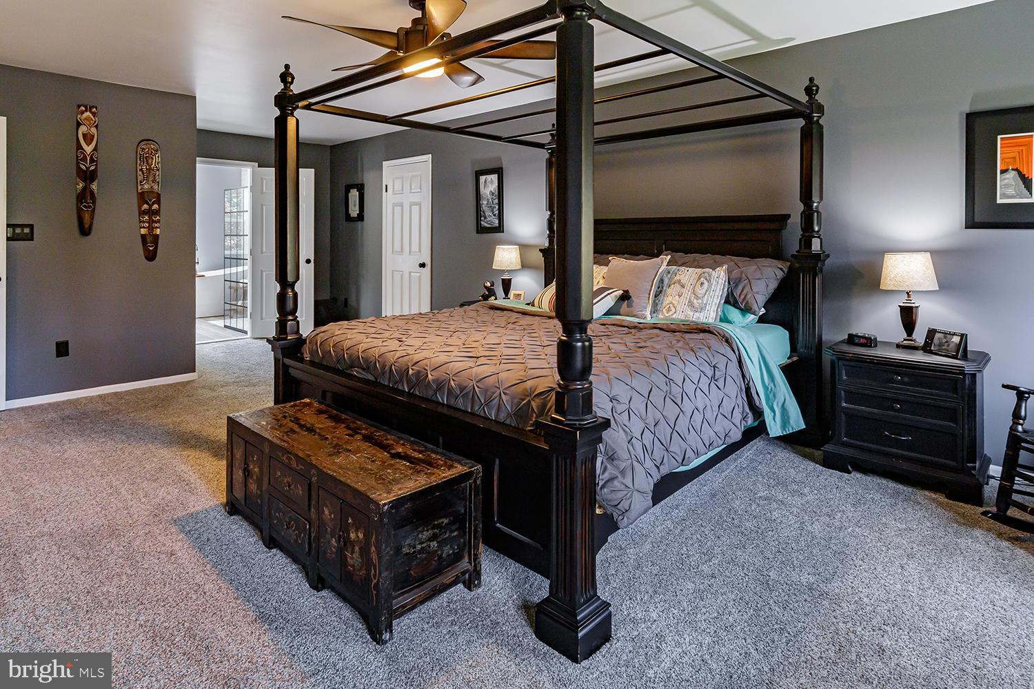 20 Meadowview Drive Shamong, NJ 08088 - Photo 18 of 40 Main bedroom with wall to wall carpeting