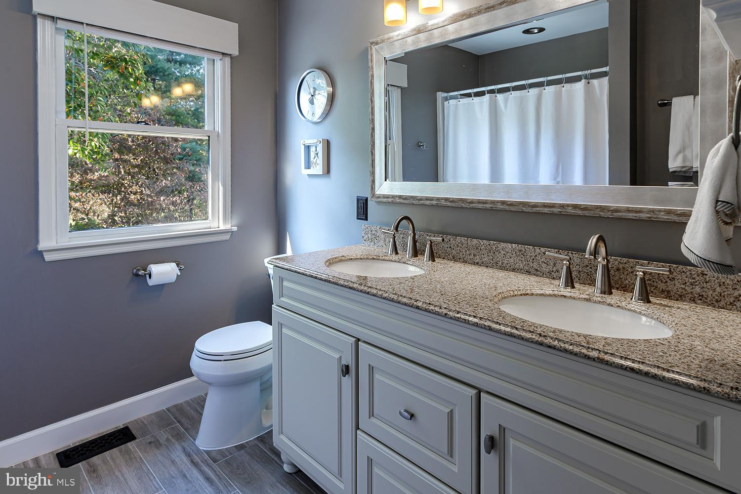20 Meadowview Drive Shamong, NJ 08088 - Photo 23 of 40 New hall bath with double vanity, tub/shower