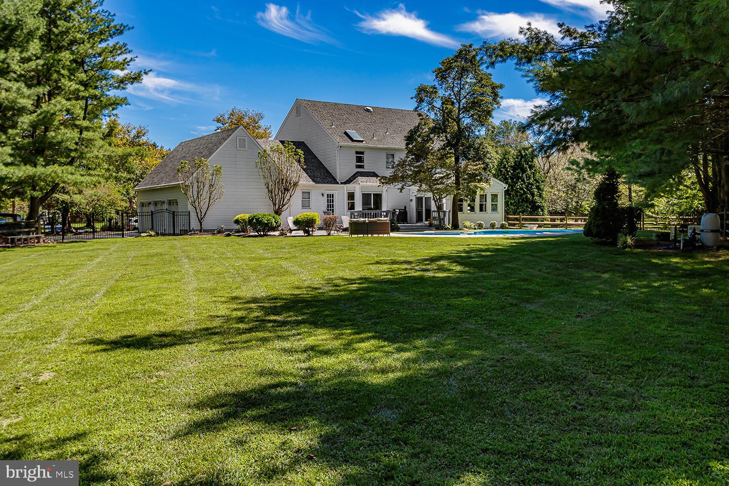 20 Meadowview Drive Shamong, NJ 08088 - Photo 27 of 40 Grassy backyard, over 1 acre lot size