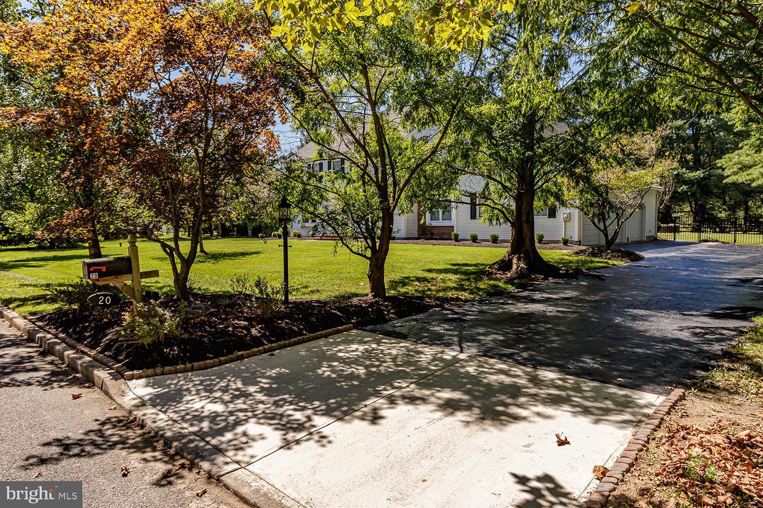 20 Meadowview Drive Shamong, NJ 08088 - Photo 40 of 40 Paved driveway and 3 car garage