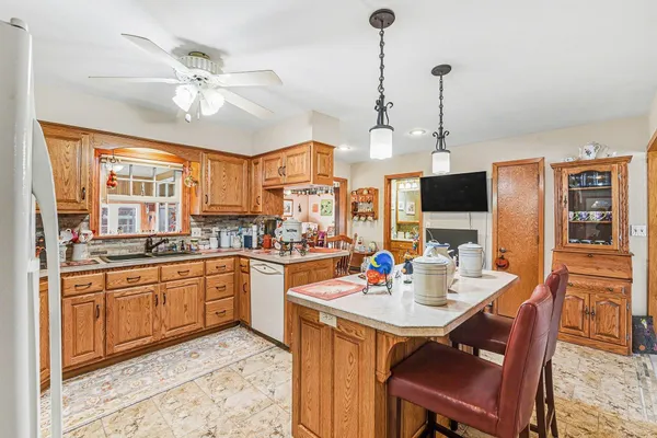 $369,900 | 417 South Fairview Drive, Luverne, MN 56156