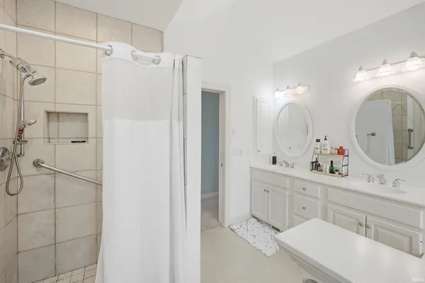 $439,900 | 12030 Sycamore Lakes Court, Fort Wayne, IN 46814