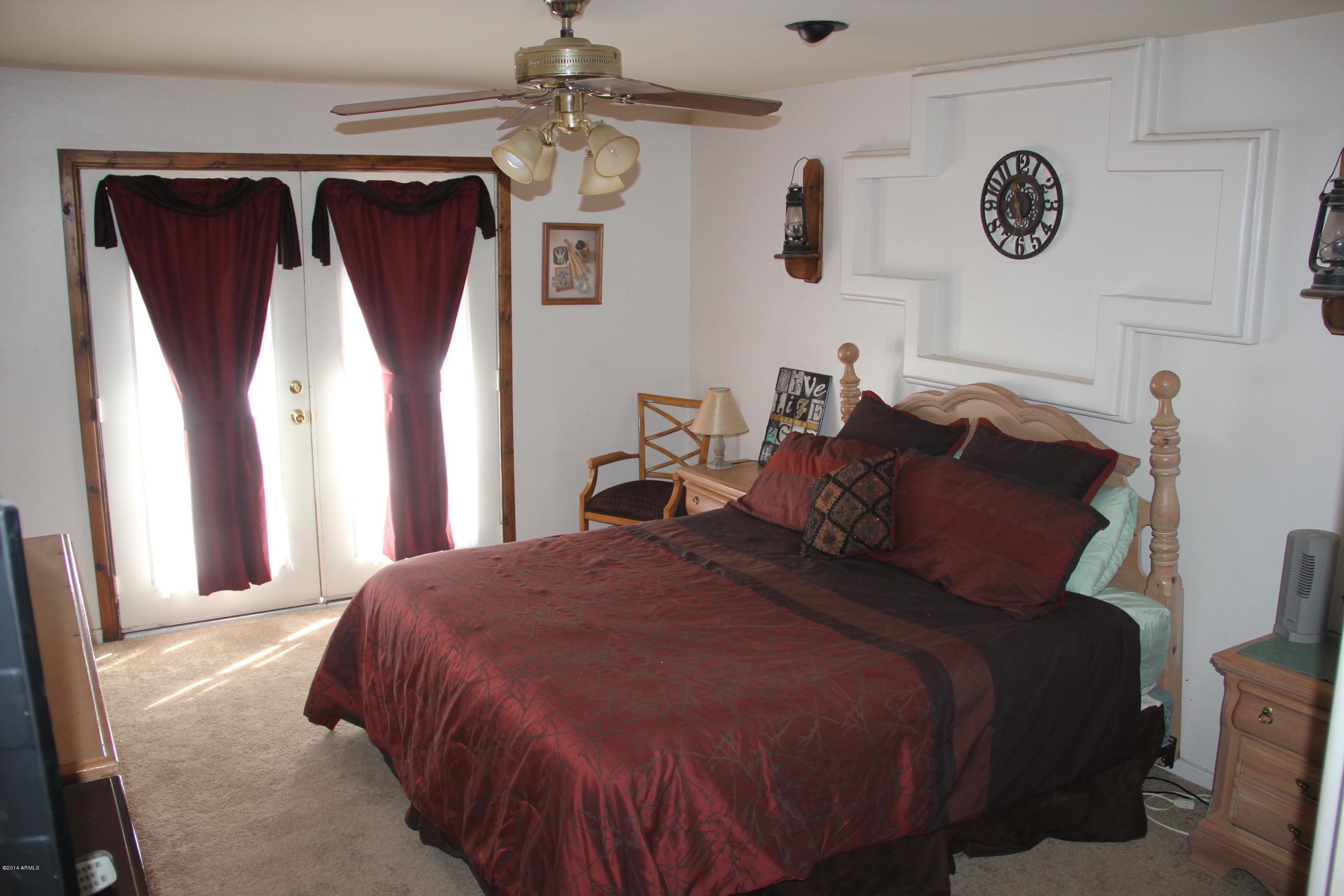 3915 West Calavar Road Phoenix, AZ 85053 - Photo 13 of 29 13-Master Suite