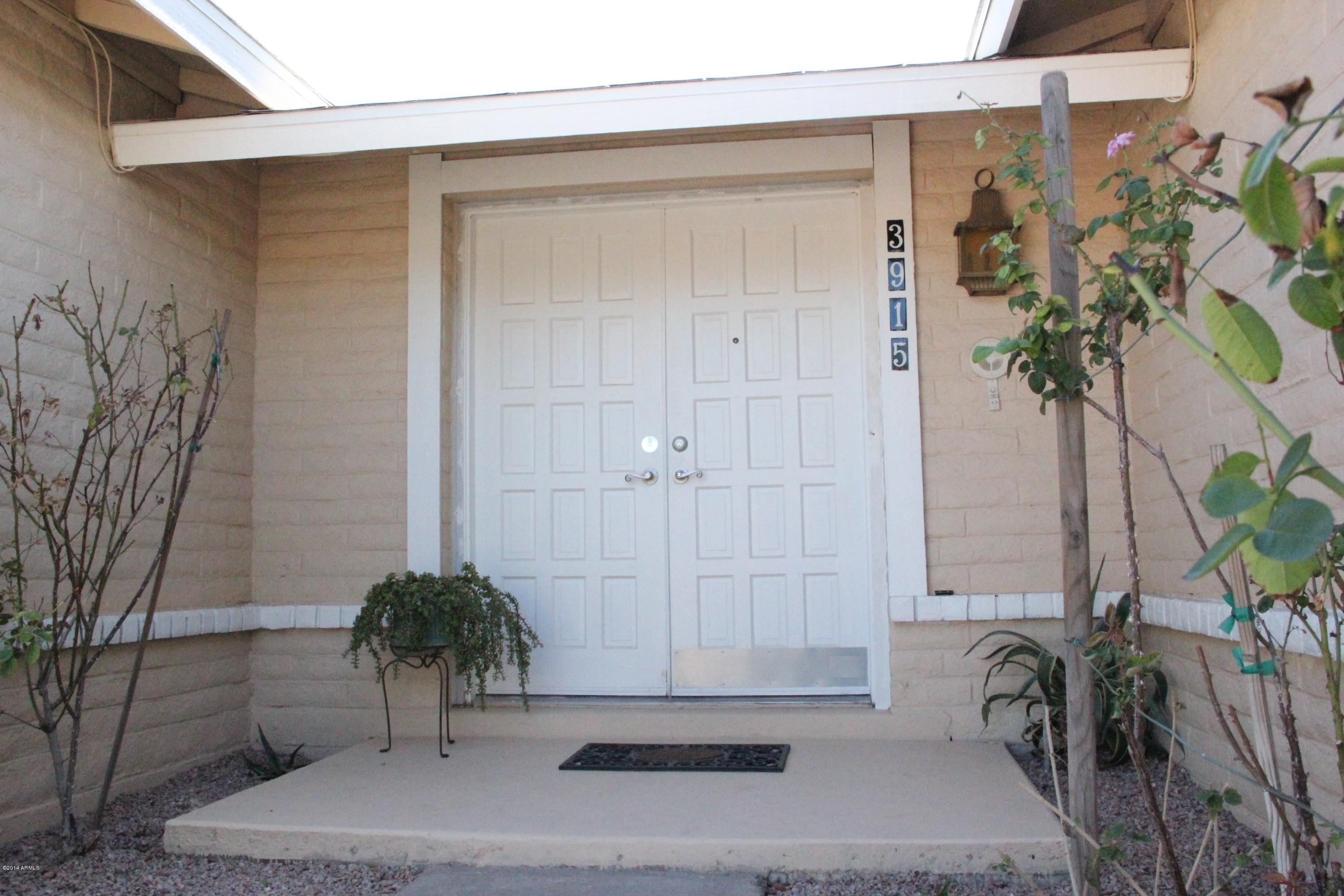 3915 West Calavar Road Phoenix, AZ 85053 - Photo 2 of 29 2-Entry