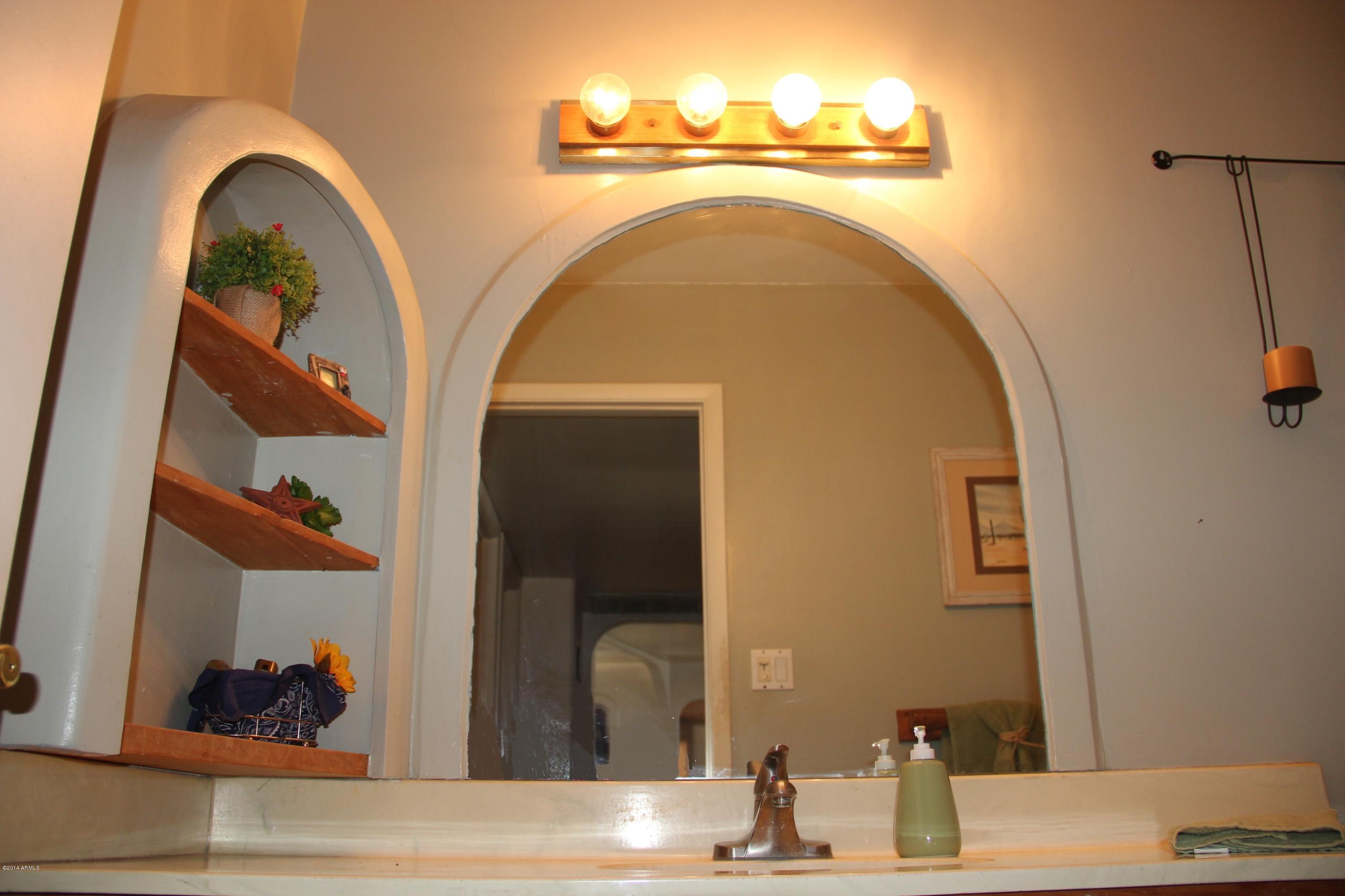 3915 West Calavar Road Phoenix, AZ 85053 - Photo 10 of 29 10-Guest Bath-1