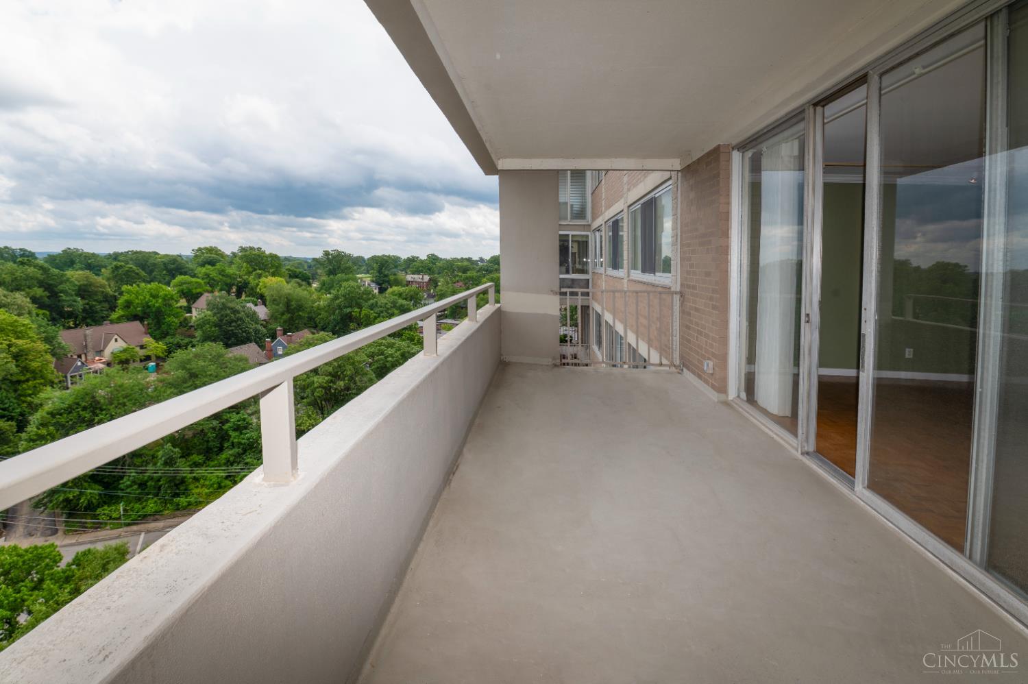 2324 Madison Road, Unit 1404 Cincinnati, OH 45208 - Photo 24 of 35