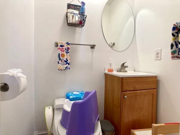 $3,100 | 124 Carlisle Street, Unit 1, Newton, MA 02459