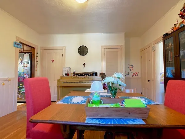 $3,100 | 124 Carlisle Street, Unit 1, Newton, MA 02459