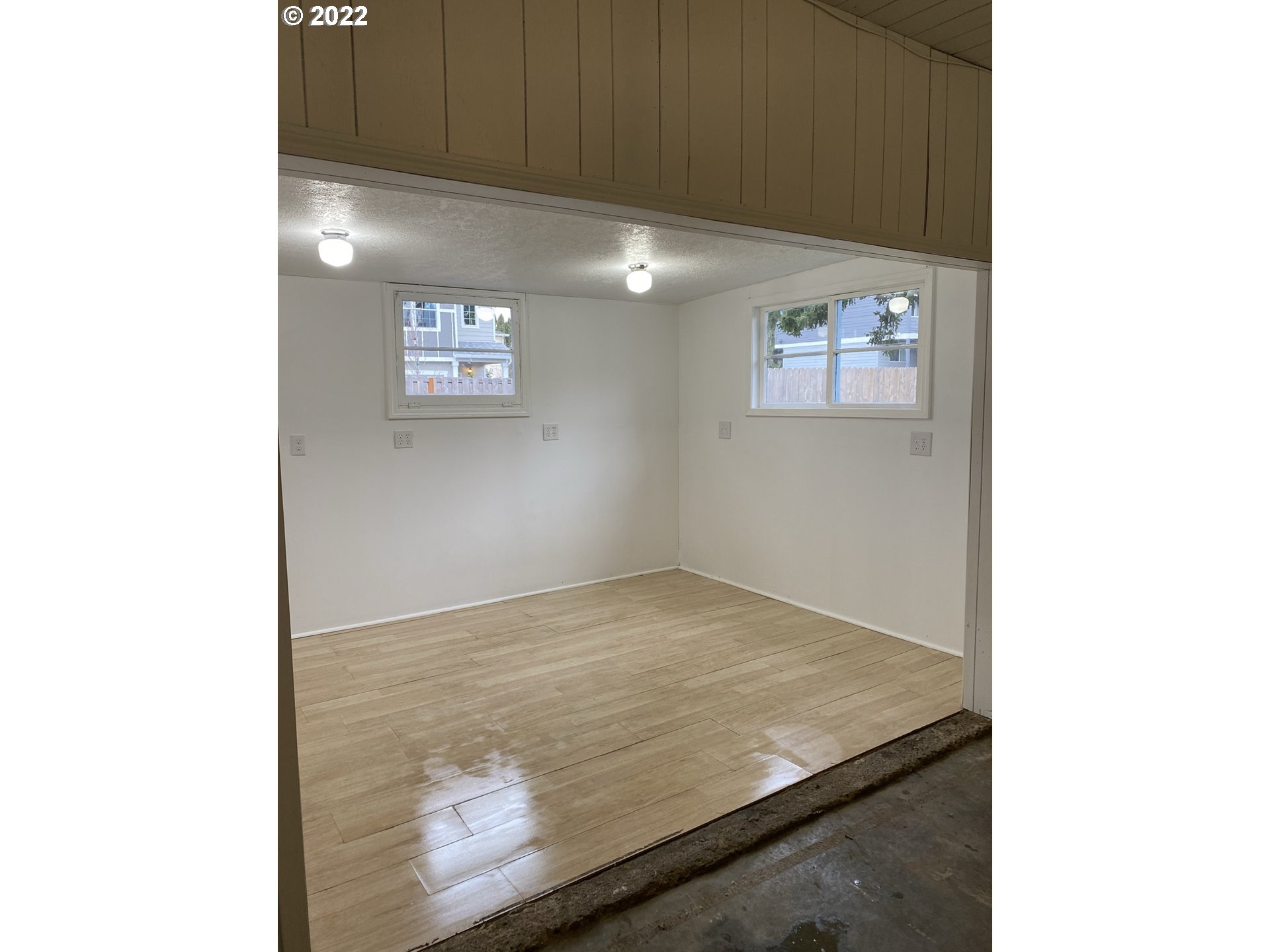 15725 Southeast Stark Street Portland, OR 97233 - Photo 24 of 28