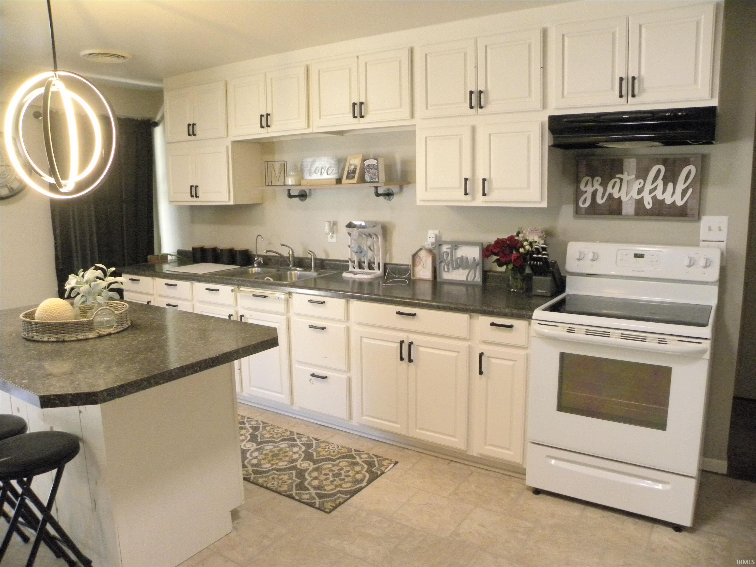 3514 Patricksburg Road Spencer, IN 47460 - Photo 4 of 22 Gallery Image 4