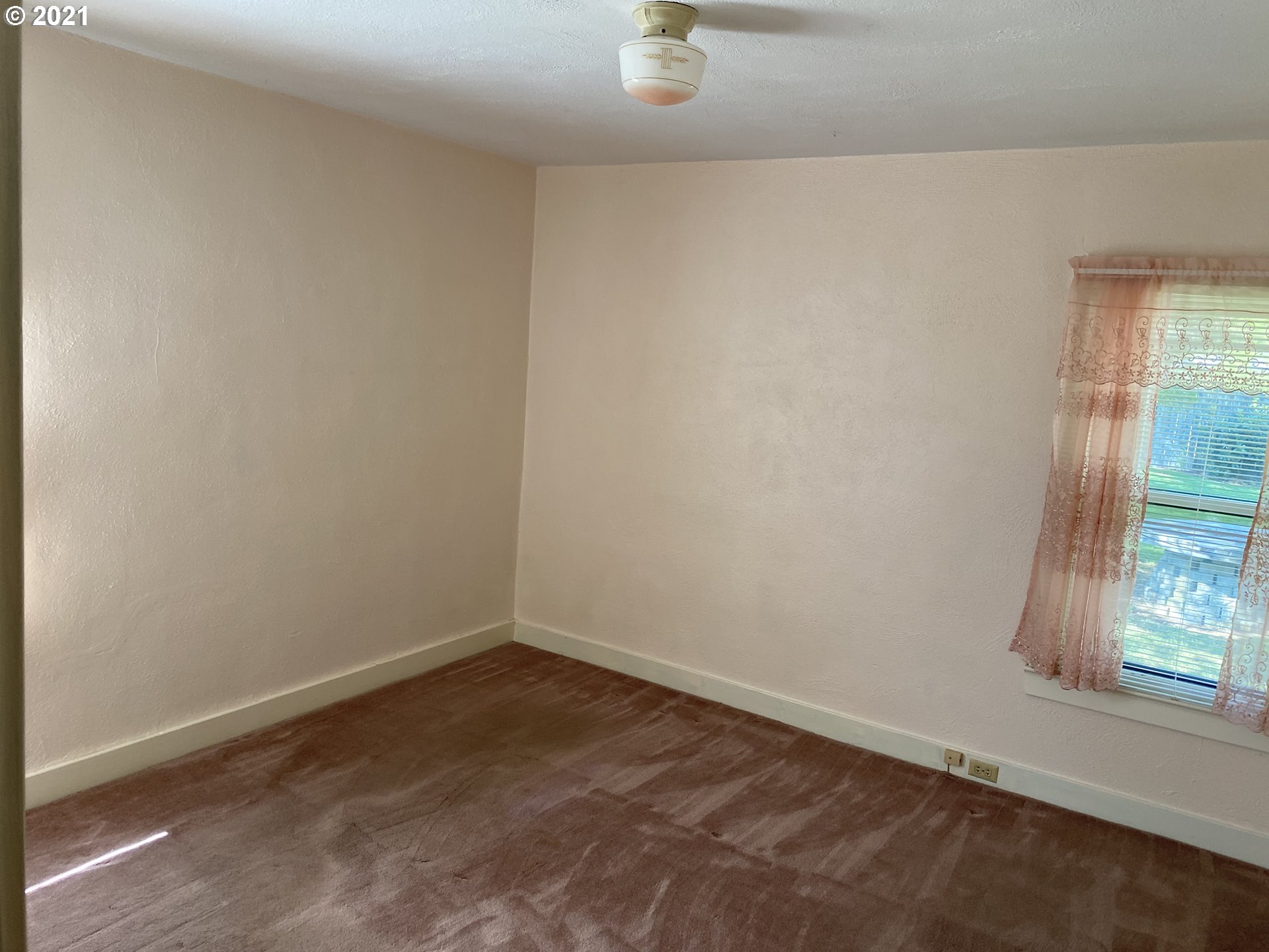 4816 Melqua Road Roseburg, OR 97471 - Photo 17 of 31 Gallery Image 17