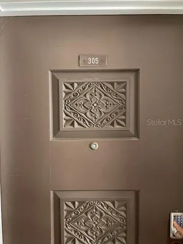 $1,800 | 2225 Holden Avenue, Unit 305, Orlando, FL 32839