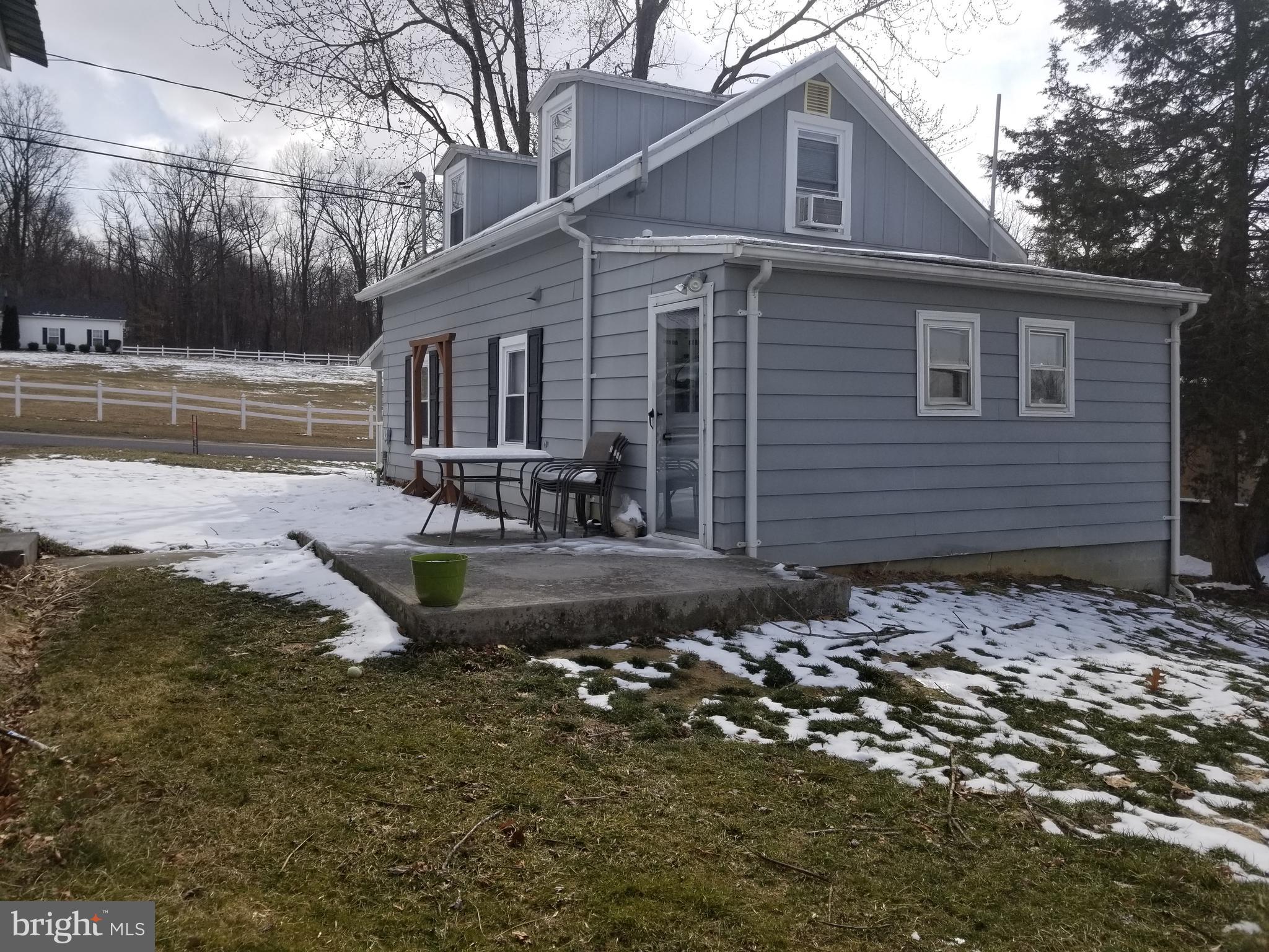 218 Marple Road Winchester, VA 22603 - Photo 3 of 20 Side/Back view