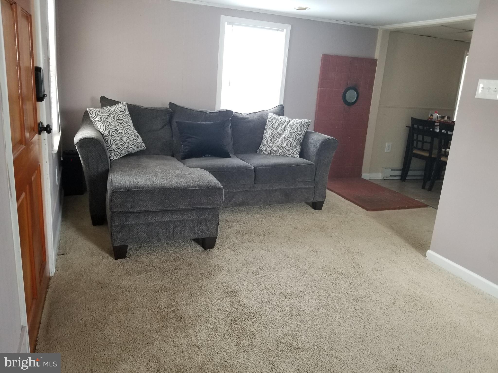 218 Marple Road Winchester, VA 22603 - Photo 4 of 20 Living Room