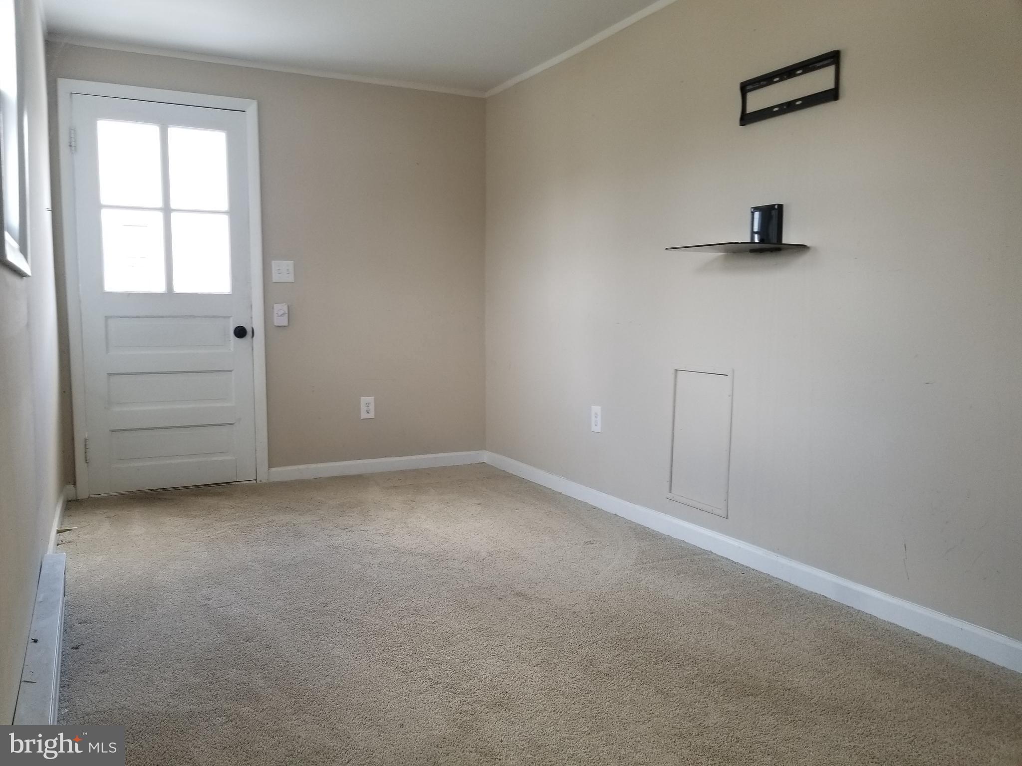 218 Marple Road Winchester, VA 22603 - Photo 10 of 20 Bedroom 1