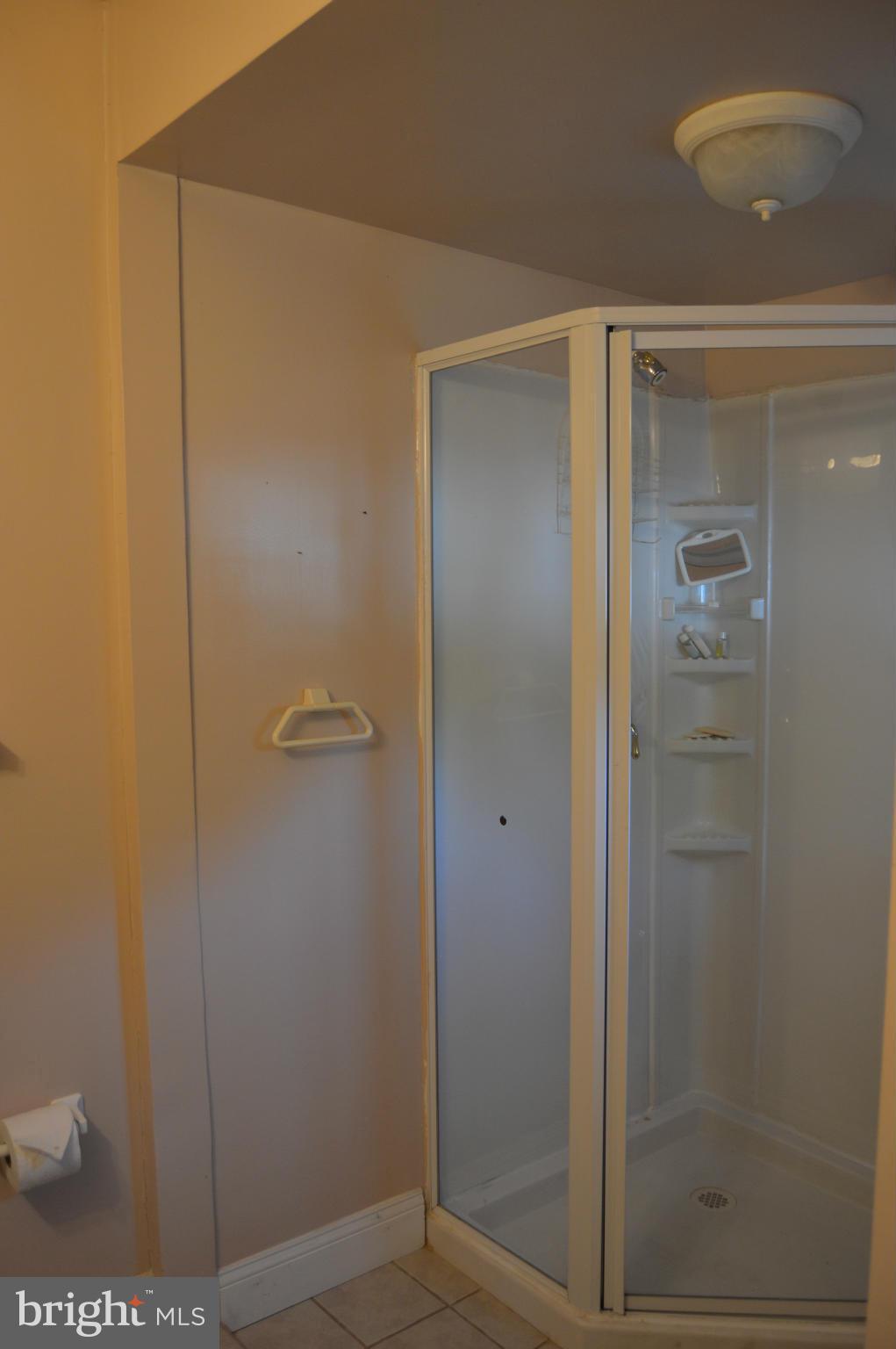 204 Harlem Road Pasadena, MD 21122 - Photo 13 of 20 Bath