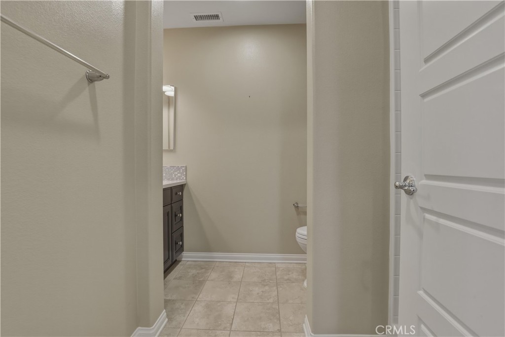 20292 Paseo Almendra Porter Ranch, CA 91326 - Photo 19 of 44 Downstairs - Full Bathroom