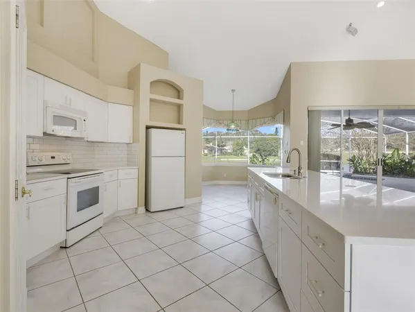 $3,600 | 7871 Canyon Lake Circle, Orlando, FL 32835