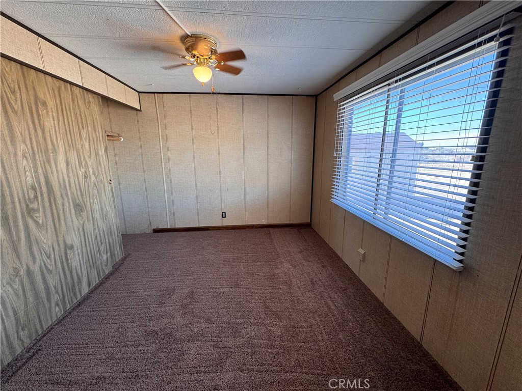 25544 Jasper Road Barstow, CA 92311 - Photo 26 of 61 Second bedroom