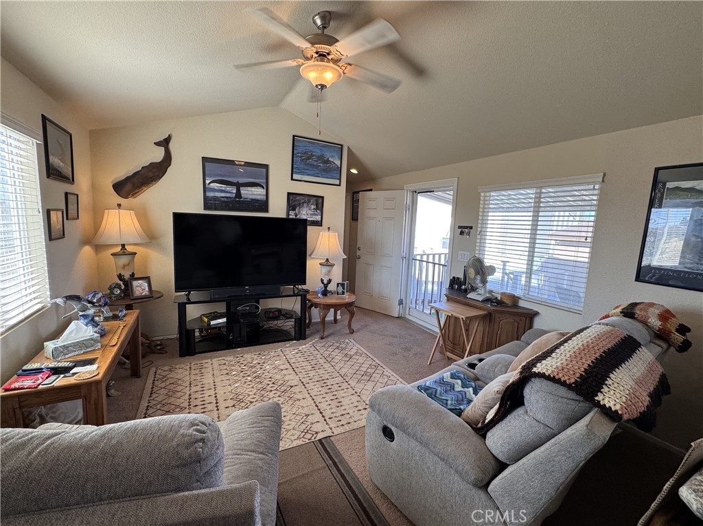25544 Jasper Road Barstow, CA 92311 - Photo 37 of 61 Livingroom