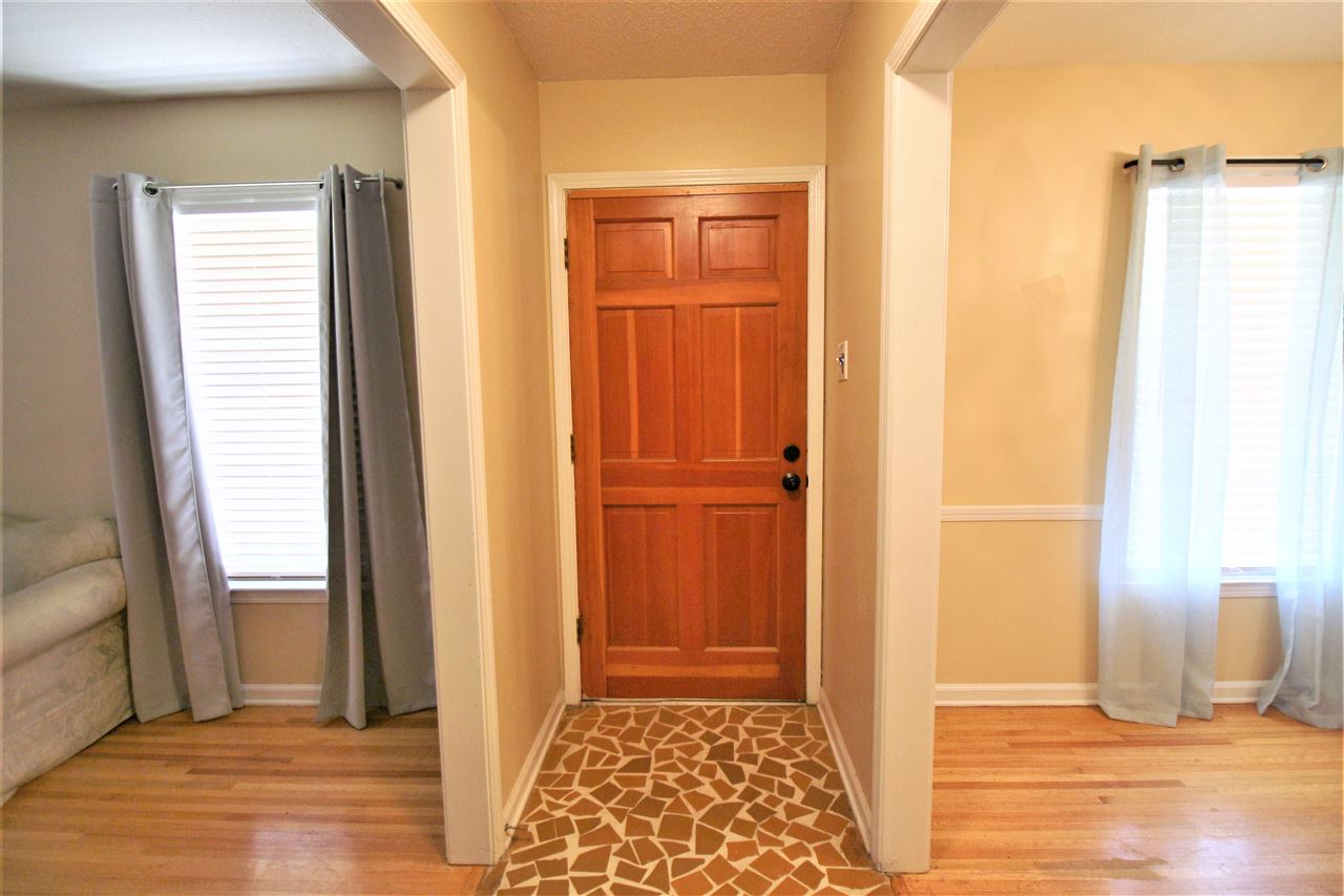 1318 East Holmes Road Memphis, TN 38116 - Photo 3 of 25 Gallery Image 3
