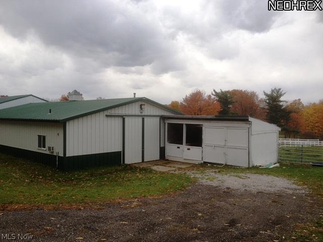 1077 Fixler Road Wadsworth, OH 44281 - Photo 11 of 24