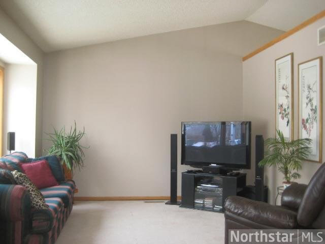 1241 Driving Park Road Stillwater, MN 55082 - Photo 3 of 14 Gallery Image 3
