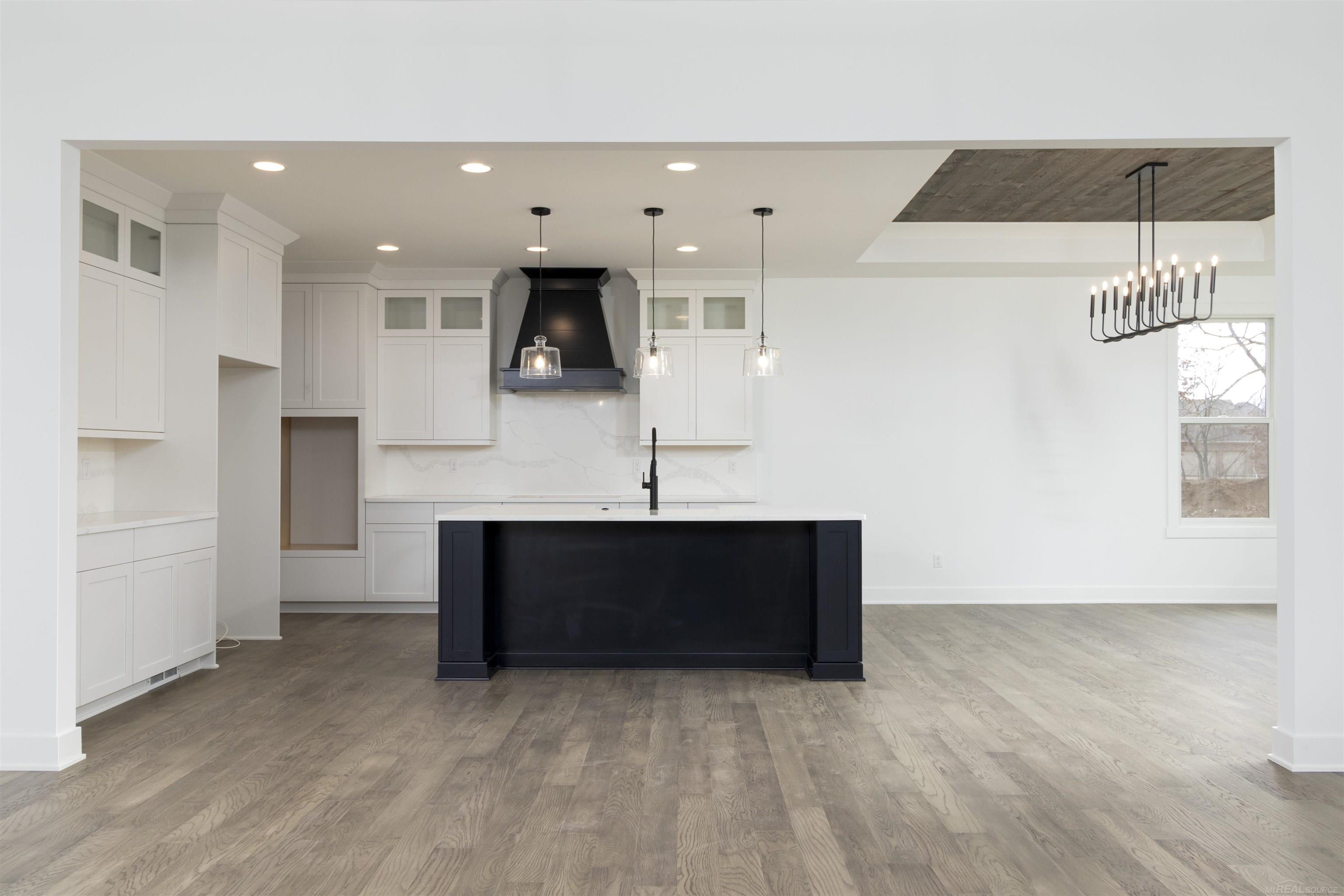 7583 Brunswick Washington, MI 48095 - Photo 12 of 31 Kitchen