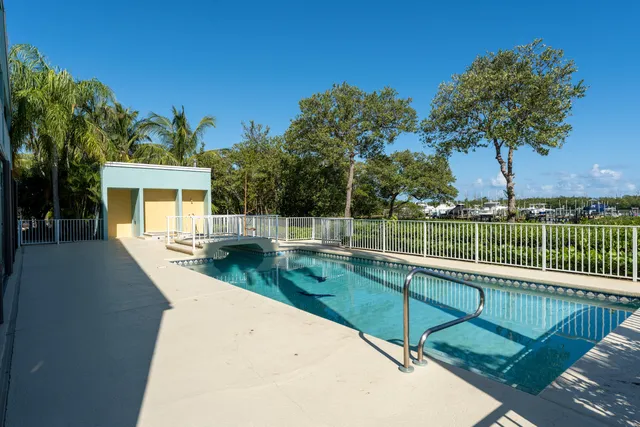 $1,990,000 | 8902 Southeast Marina Bay Drive, Hobe Sound, FL 33455