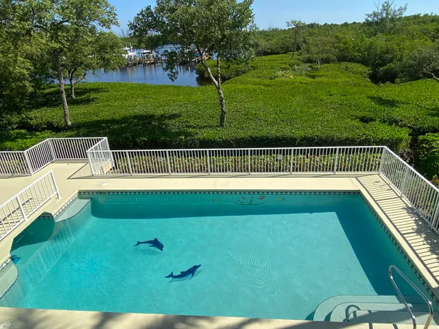 $1,990,000 | 8902 Southeast Marina Bay Drive, Hobe Sound, FL 33455