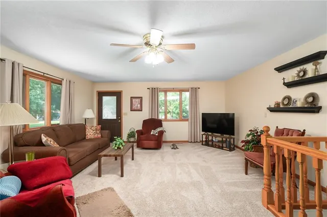 $270,000 | 200 North Cedar Street, Garnett, KS 66032