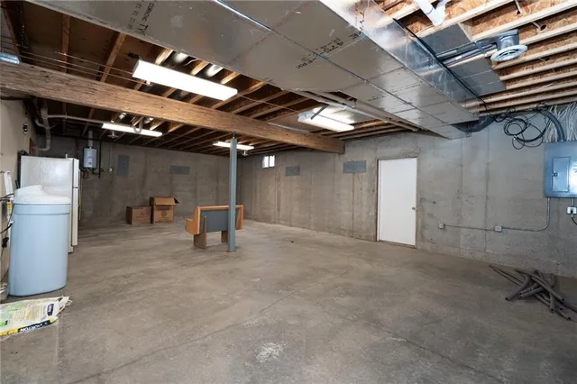 $270,000 | 200 North Cedar Street, Garnett, KS 66032