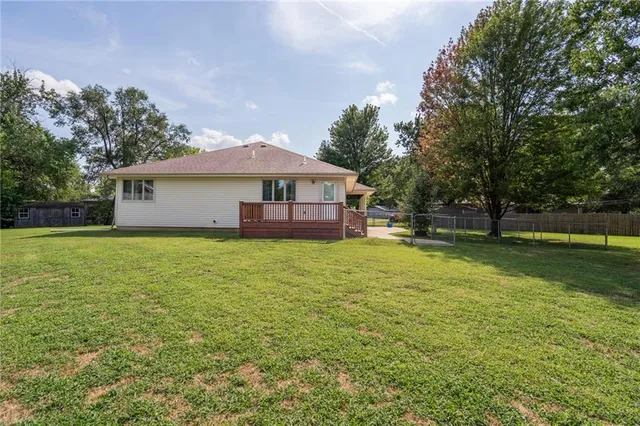 $270,000 | 200 North Cedar Street, Garnett, KS 66032