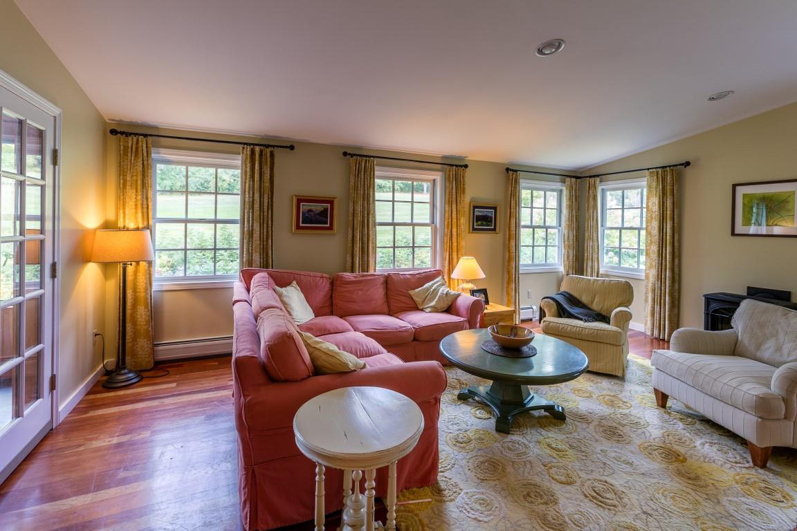 370 Hanover Center Road Hanover, NH 03750 - Photo 6 of 34