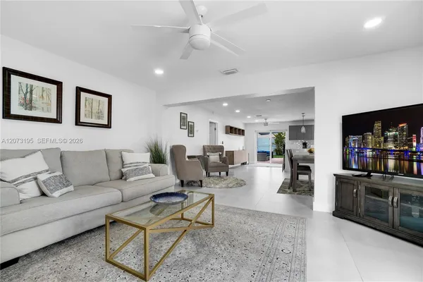 $4,500 | 617 Northwest 30th Court, Wilton Manors, FL 33311