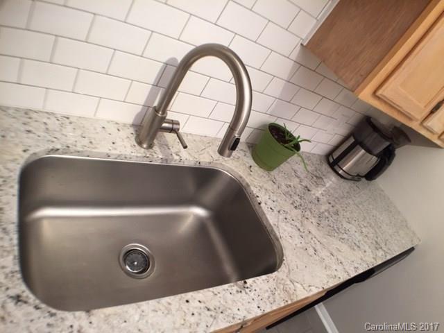 69 Grandview Road Asheville, NC 28806 - Photo 7 of 19 Gallery Image 7