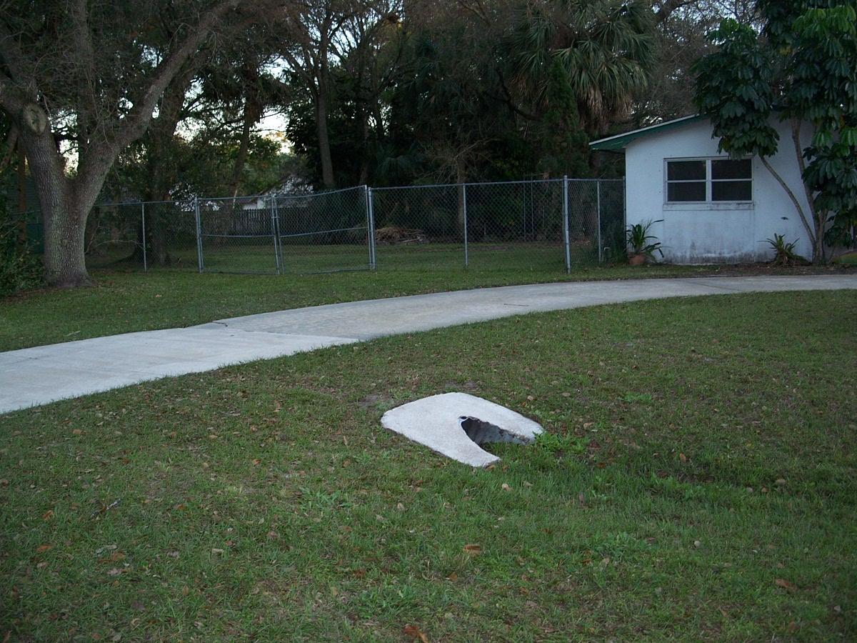 7105 Roberts Road Fort Pierce, FL 34951 - Photo 2 of 16 006
