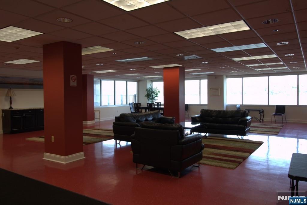 340 The Promenade Edgewater, NJ 07020 - Photo 34 of 46
