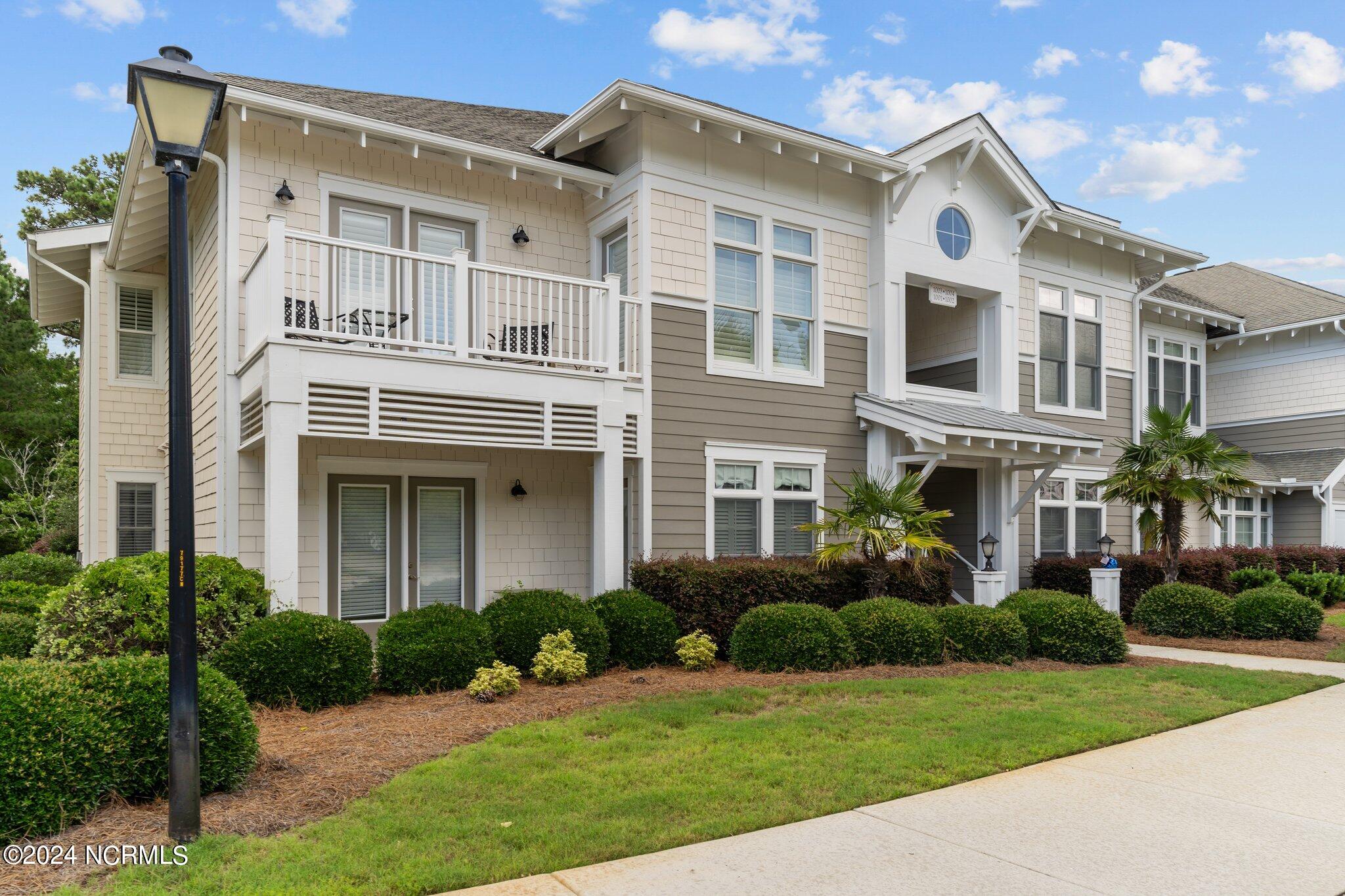 2537 St James Dr SE Unit 1001