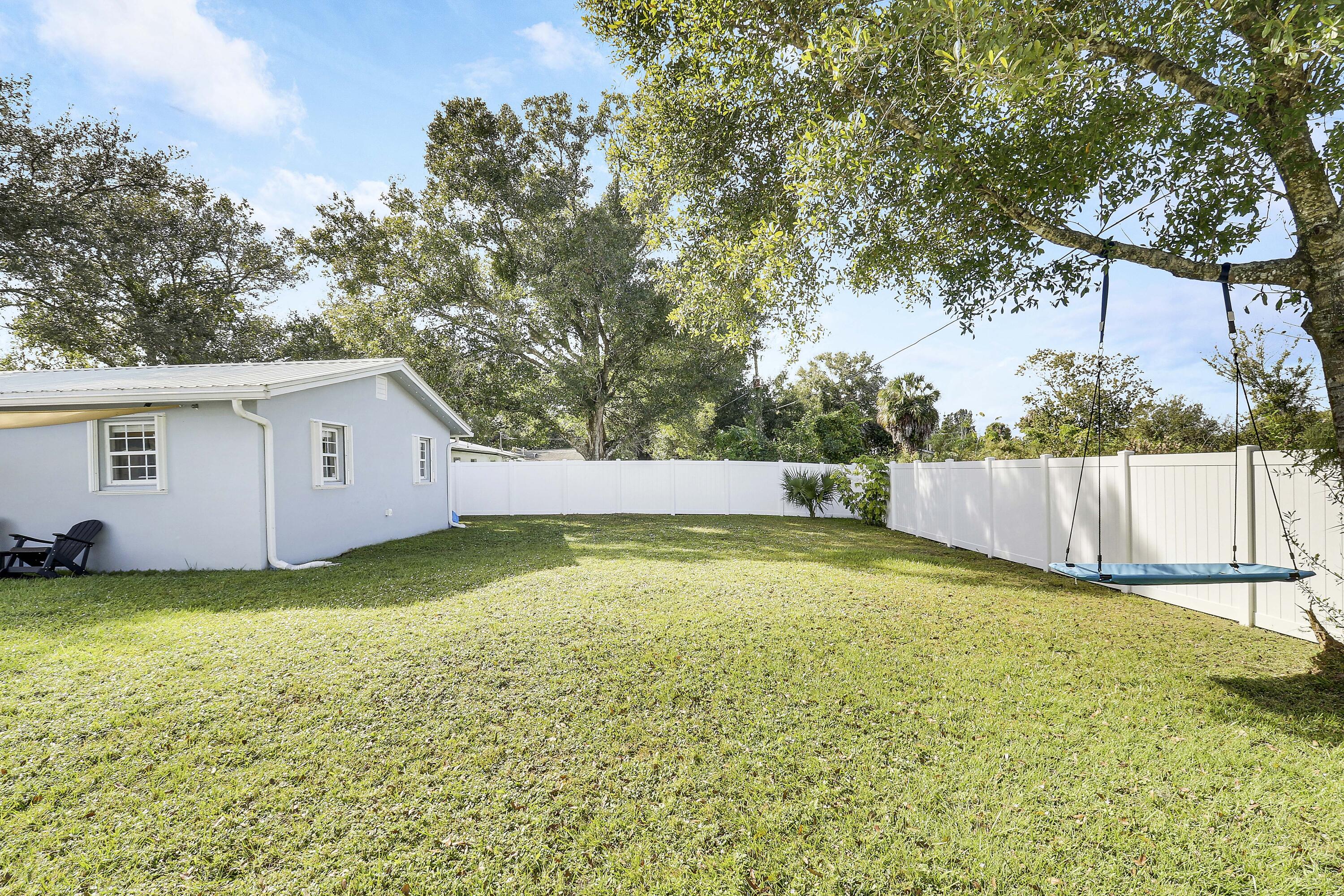 1002 Northwest 7th Street Okeechobee, FL 34972 - Photo 20 of 29 House1-22