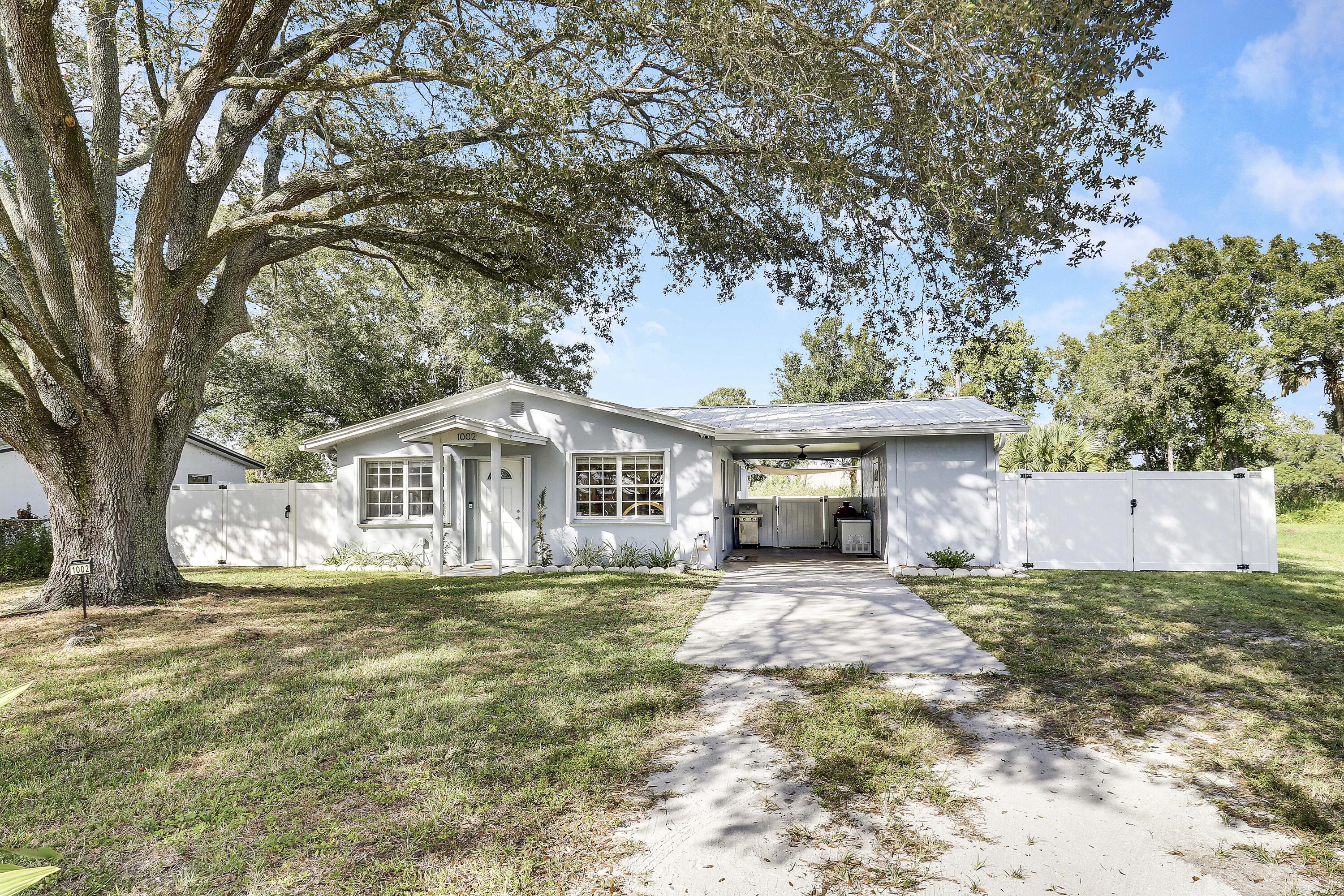 1002 Northwest 7th Street Okeechobee, FL 34972 - Photo 28 of 29 House1-28
