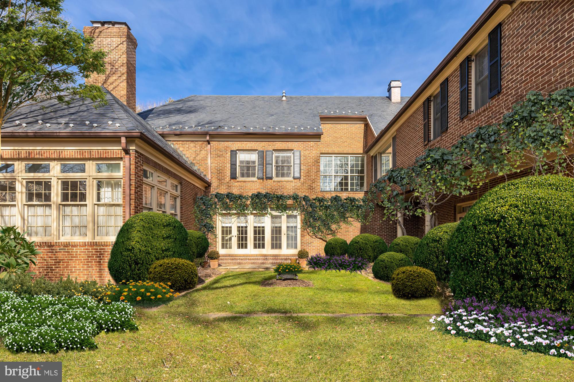 10004 Iron Gate Road Potomac, MD 20854 - Photo 45 of 45 Side English Garden